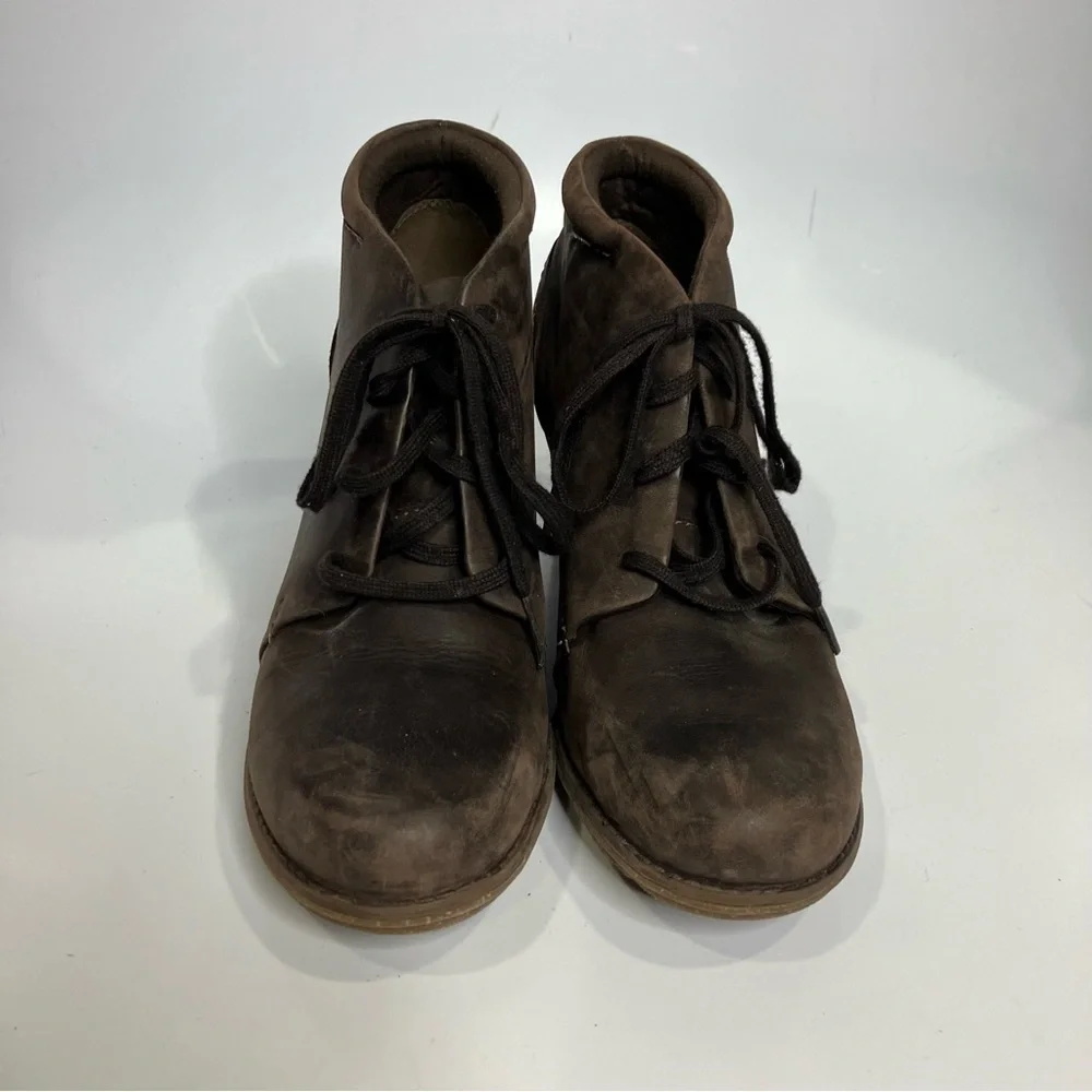 Clarks heeled booties